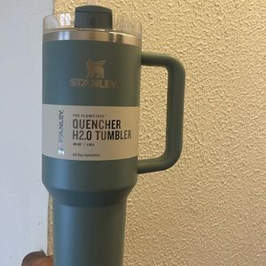 Stanley Quencher 40oz.